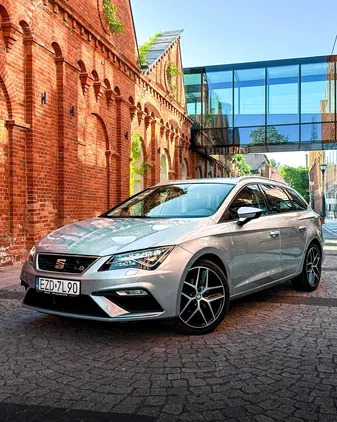 seat mazowieckie Seat Leon cena 79000 przebieg: 124491, rok produkcji 2018 z Łódź